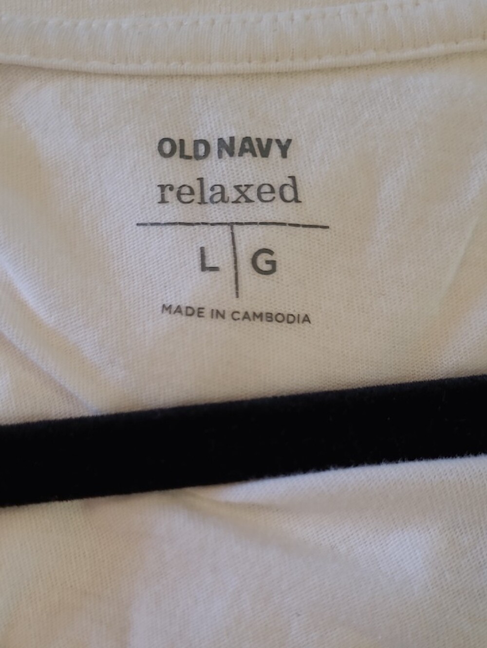 Old Navy White V-Neck Long Sleeve Women's Tee - Picture 3 of 4